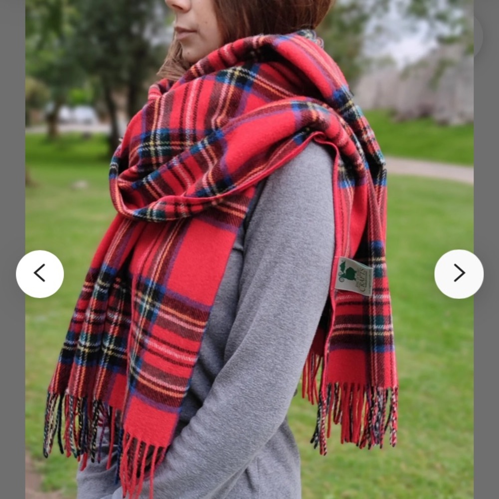 $65 SERRA Red IRISH PLAID Blanket Shawl Fringe Buffalo Scarf - Picture 3 of 16